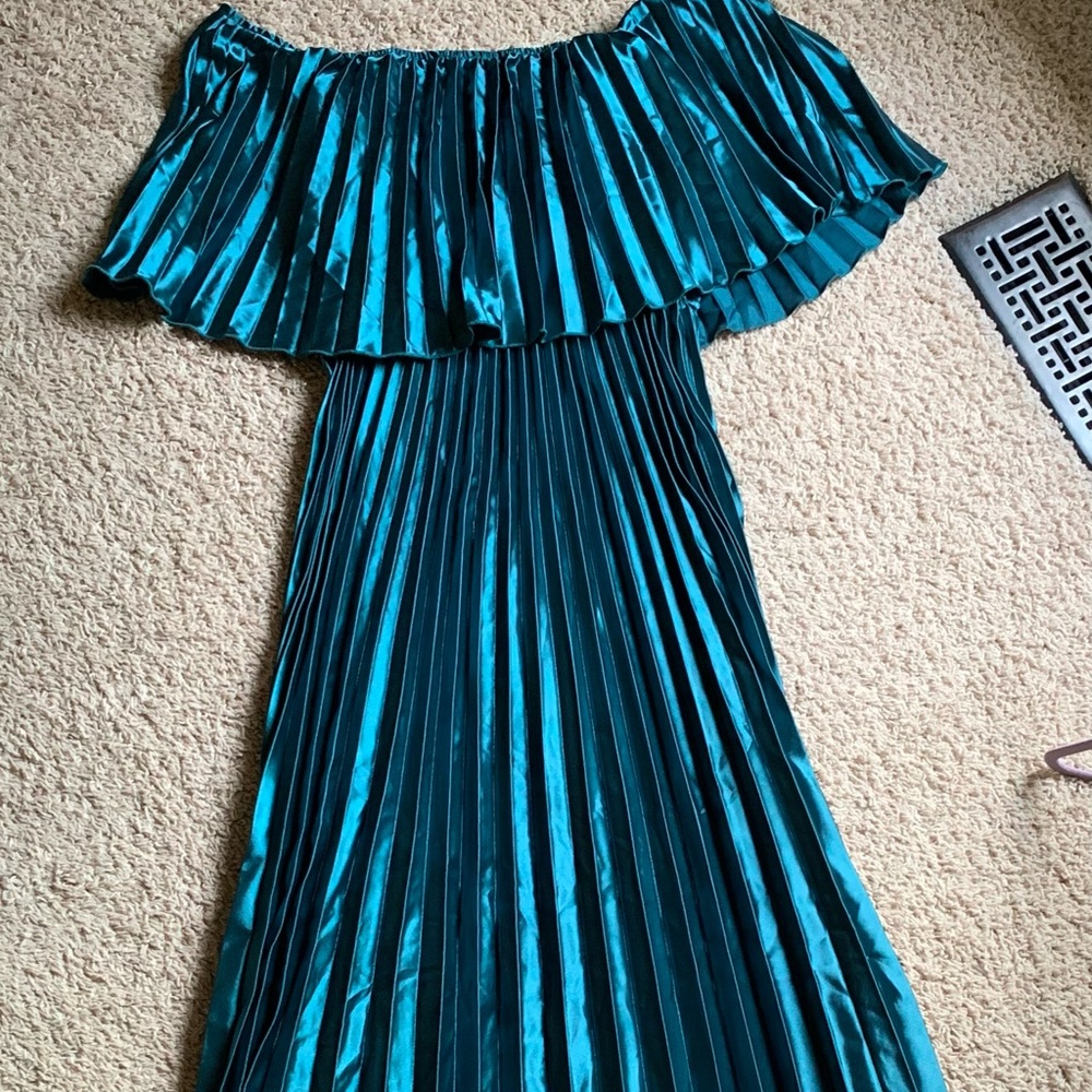 Emerald green floor length dress L